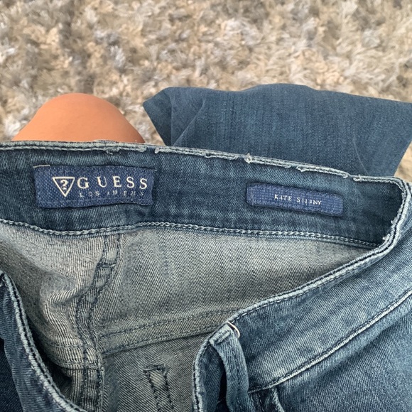 Guess distressed jeans. - Picture 3 of 6